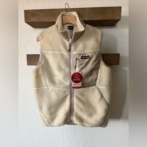 Marmot|Sherpa Beige Fleece Vest,cozy loungewear style,NWT In Large•closet staple